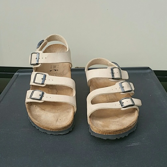 Birkenstock Shoes - BIRKI'S light tan 3 buckle sandal  W9 M7